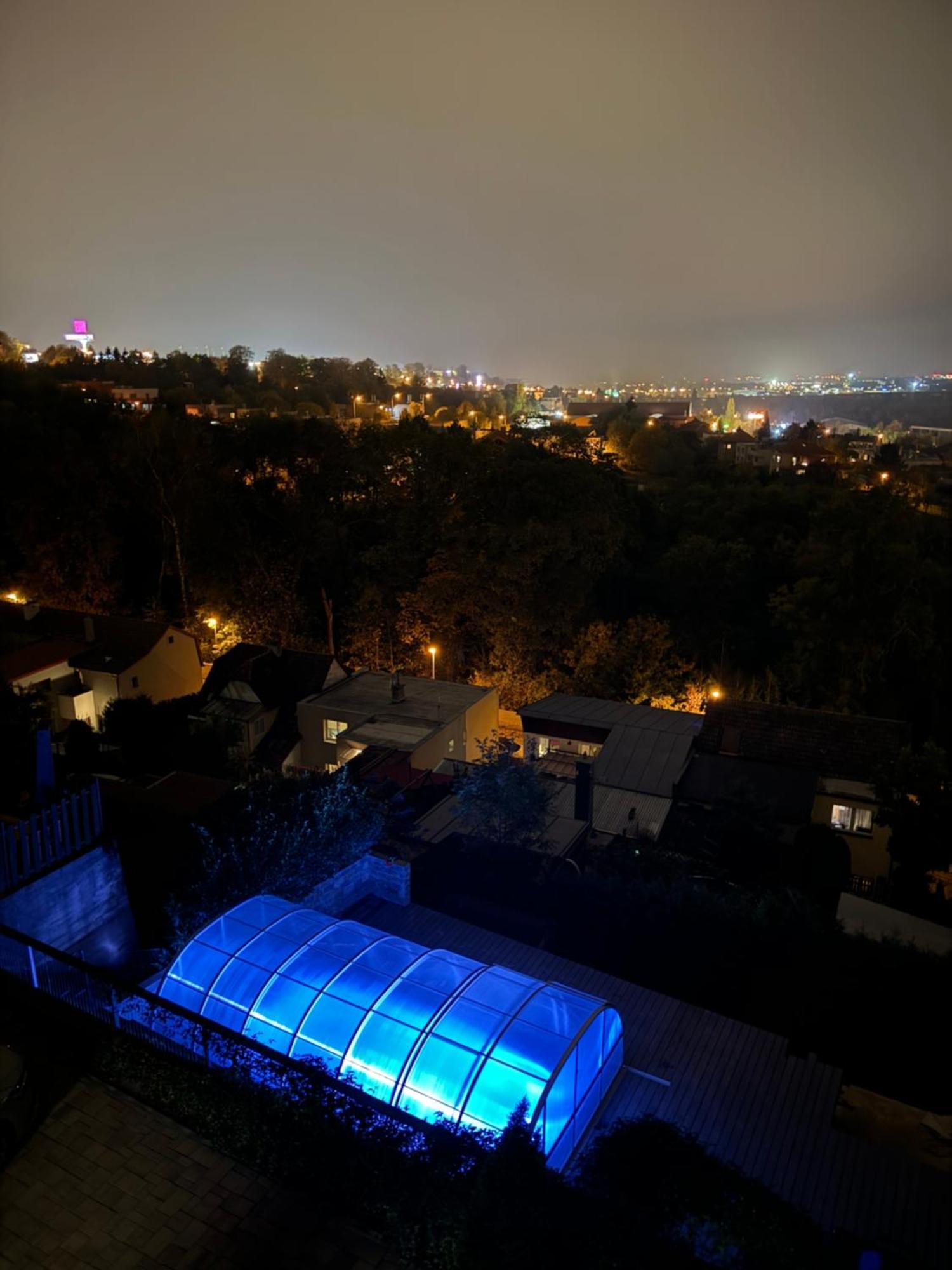 Airport Luxury Apartment & Spa Prague Exterior photo