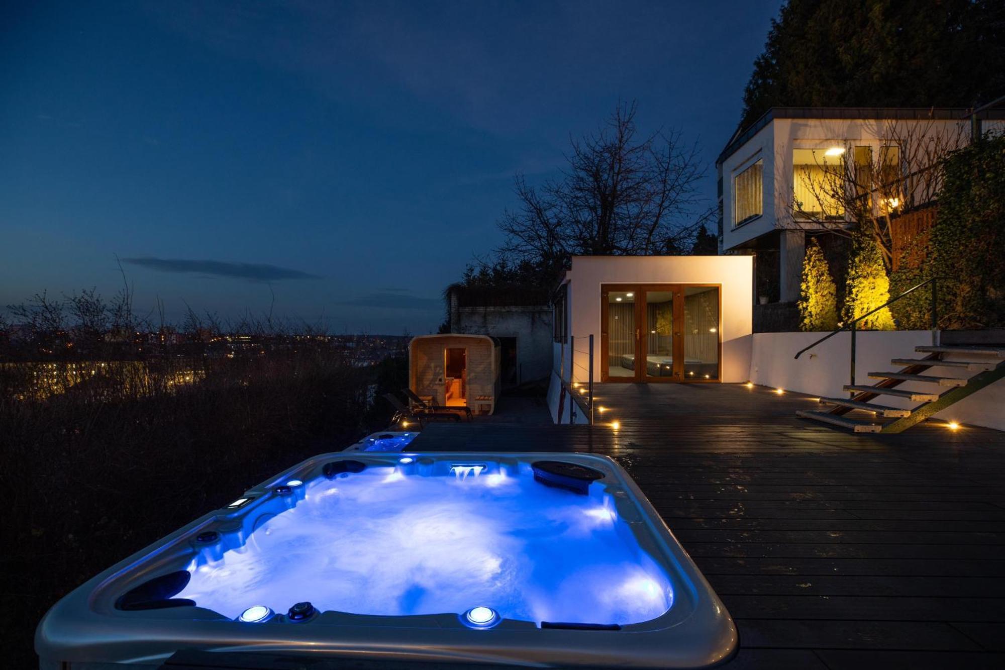 Airport Luxury Apartment & Spa Prague Exterior photo