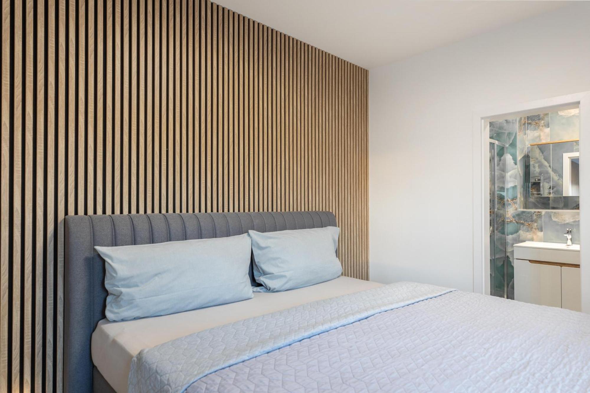 Airport Luxury Apartment & Spa Prague Exterior photo