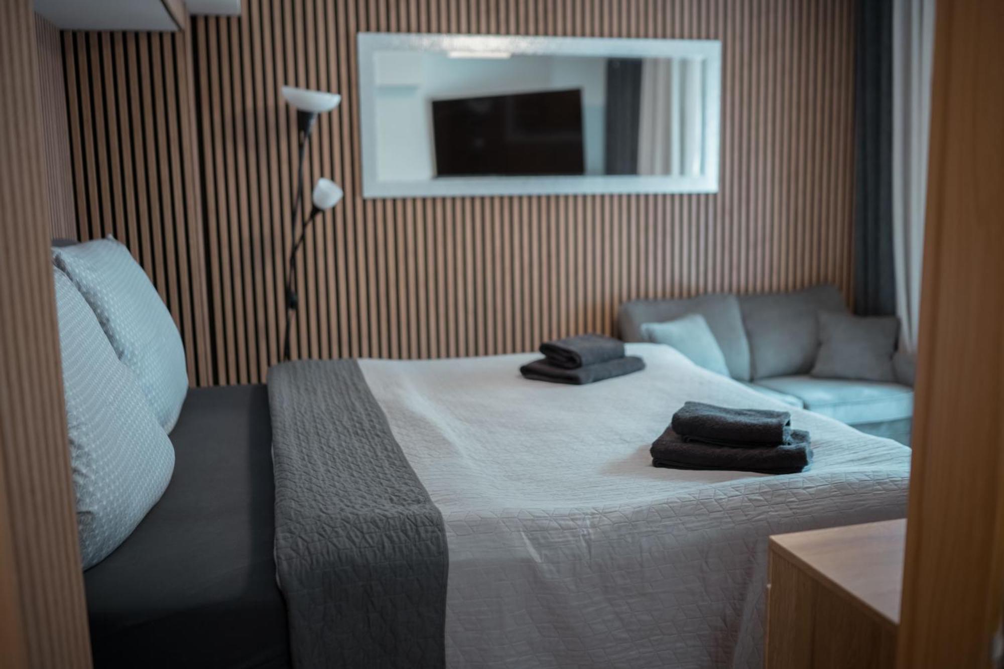 Airport Luxury Apartment & Spa Prague Room photo
