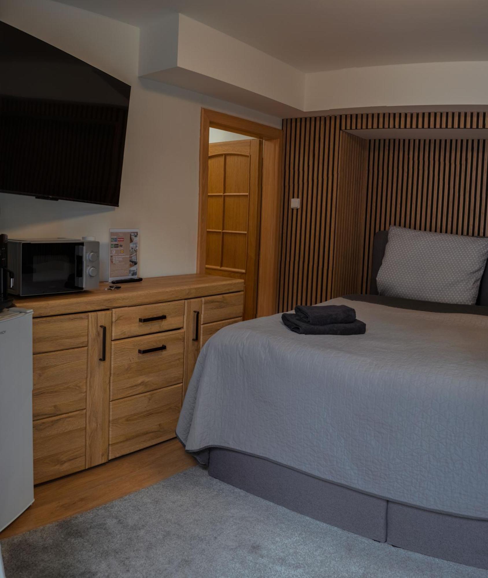 Airport Luxury Apartment & Spa Prague Room photo